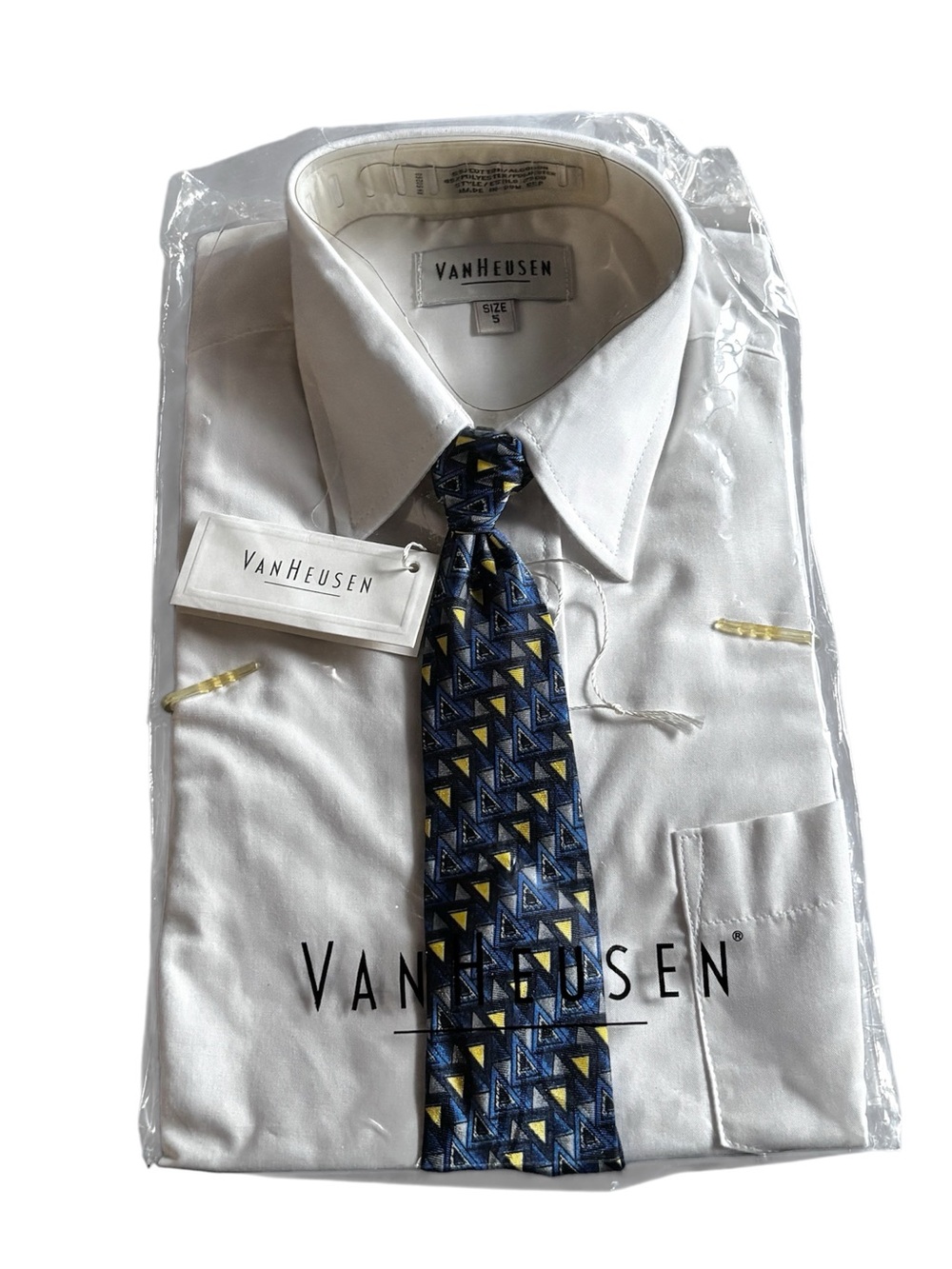 Van Heusen White Dress Shirt with Blue and Yellow Geometric Tie
